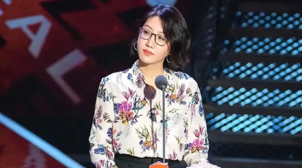 Yi Lijing: A woman who makes entertainment stars tremble - iNEWS