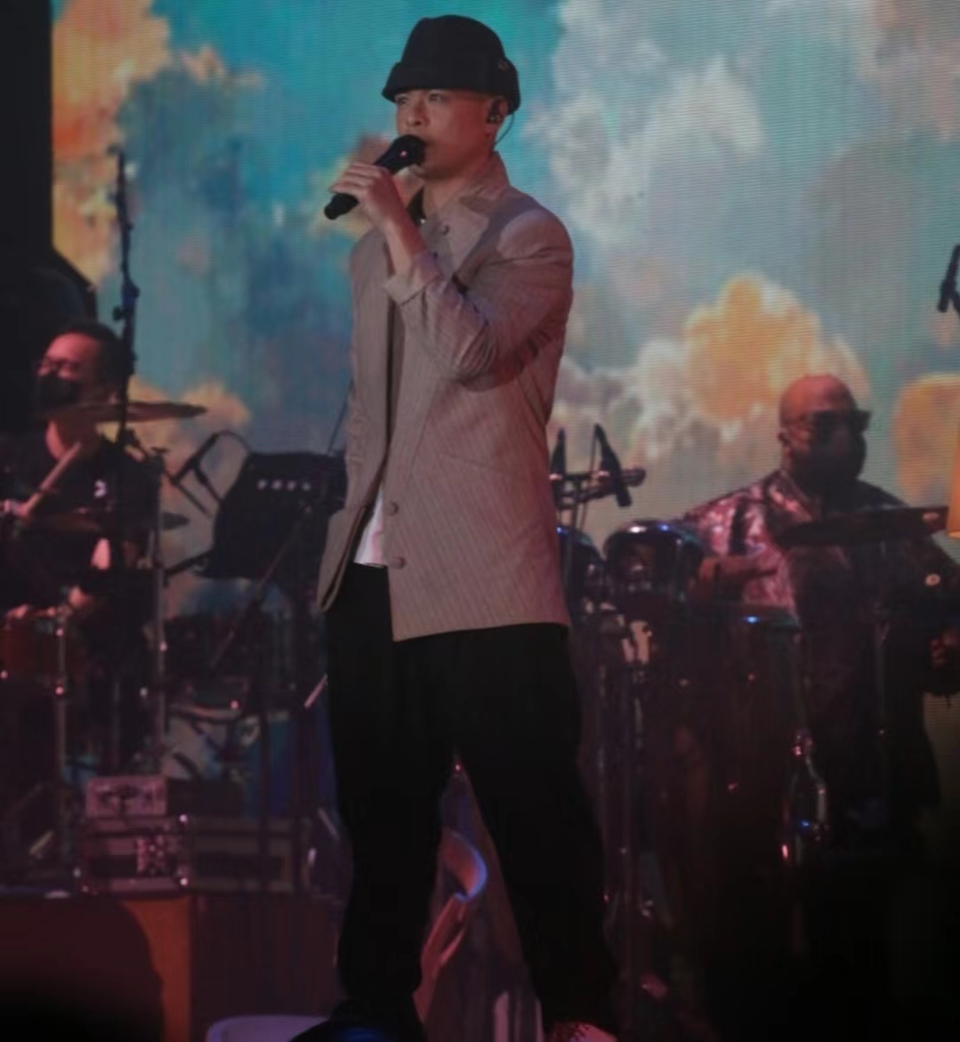 come on!Famous Hong Kong singer held a concert after 3 years of absence