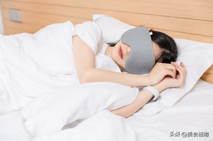 Why can't you sleep with your feet facing west and your head facing