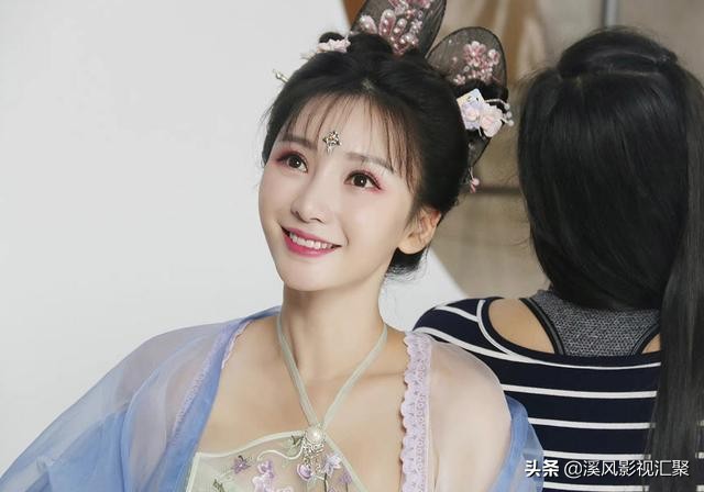 The portraits of the four actresses in "Menghualu", Liu Yifei's hairpin ...