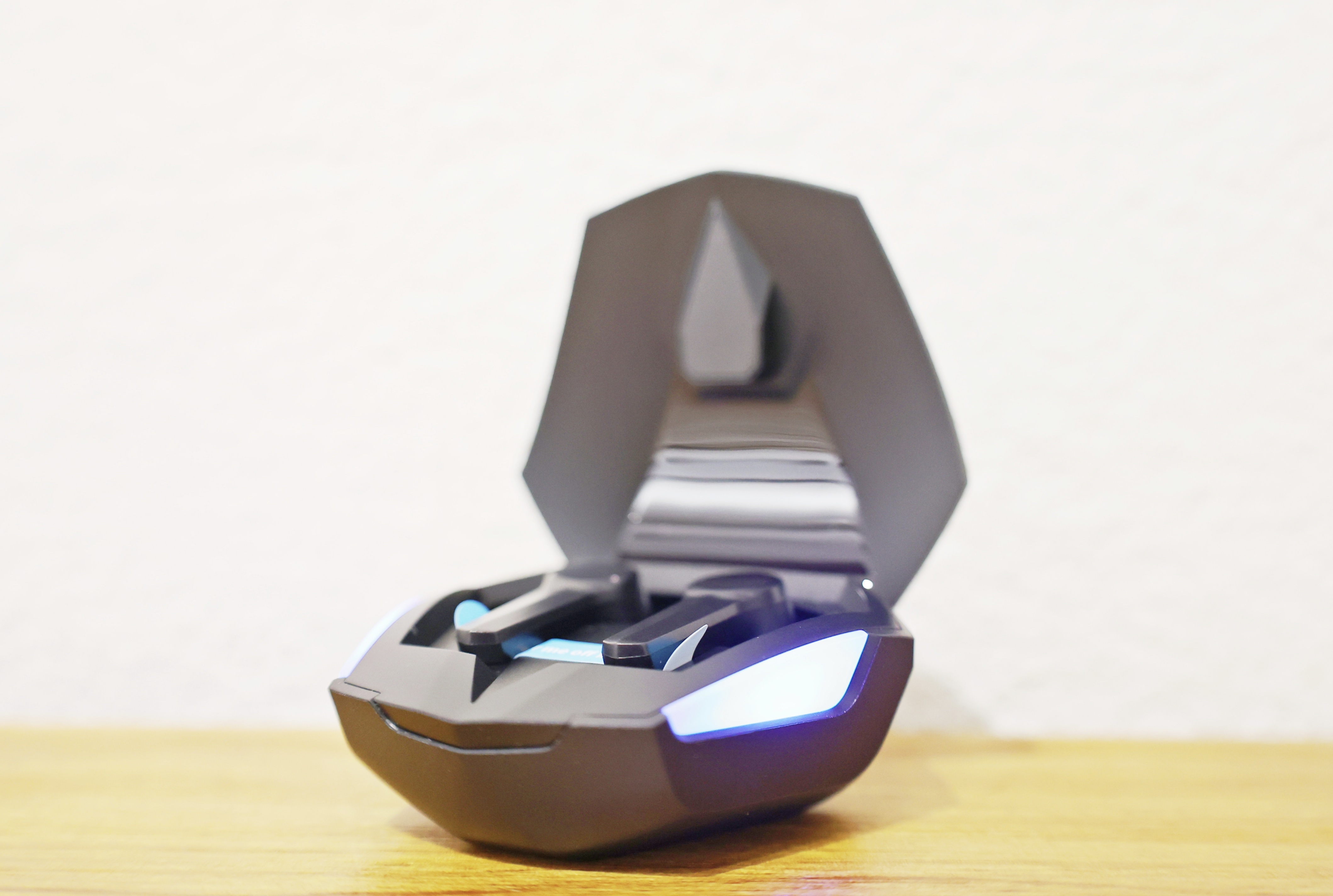 Edifier GT4 S Thunder Edition dual-mode Bluetooth gaming headset ...
