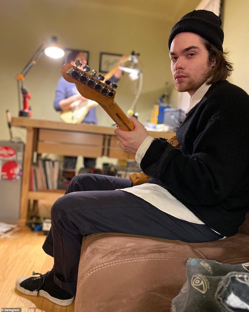 'Hulk' actor Tim Roth, musician's son, dies at 25 from germ cell cancer ...