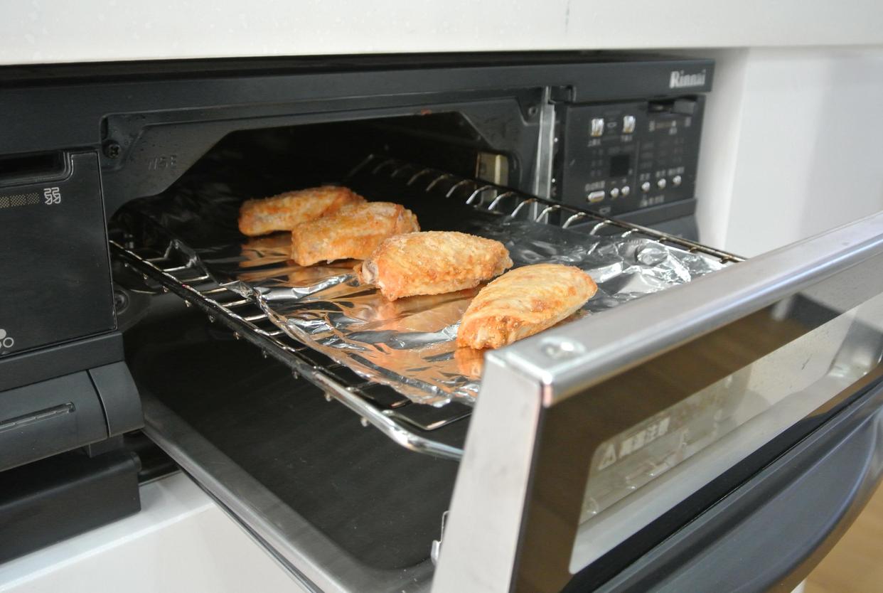 Is the air fryer a "cooking machine" or a "carcinogenic tool"?Hear what