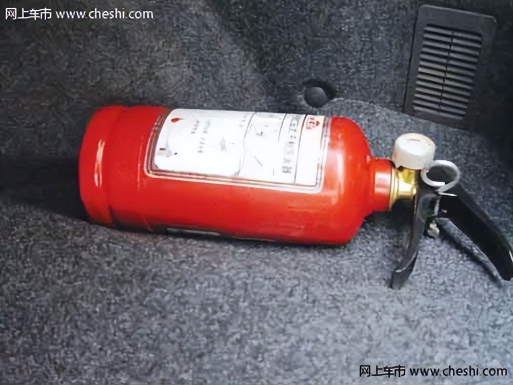 Will the fire extinguisher explode if it is put on the car in summer
