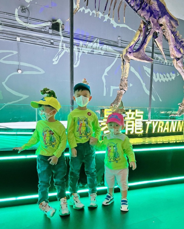 Myolie Hu's husband posted recent photos of their three sons, Yi Ting ...