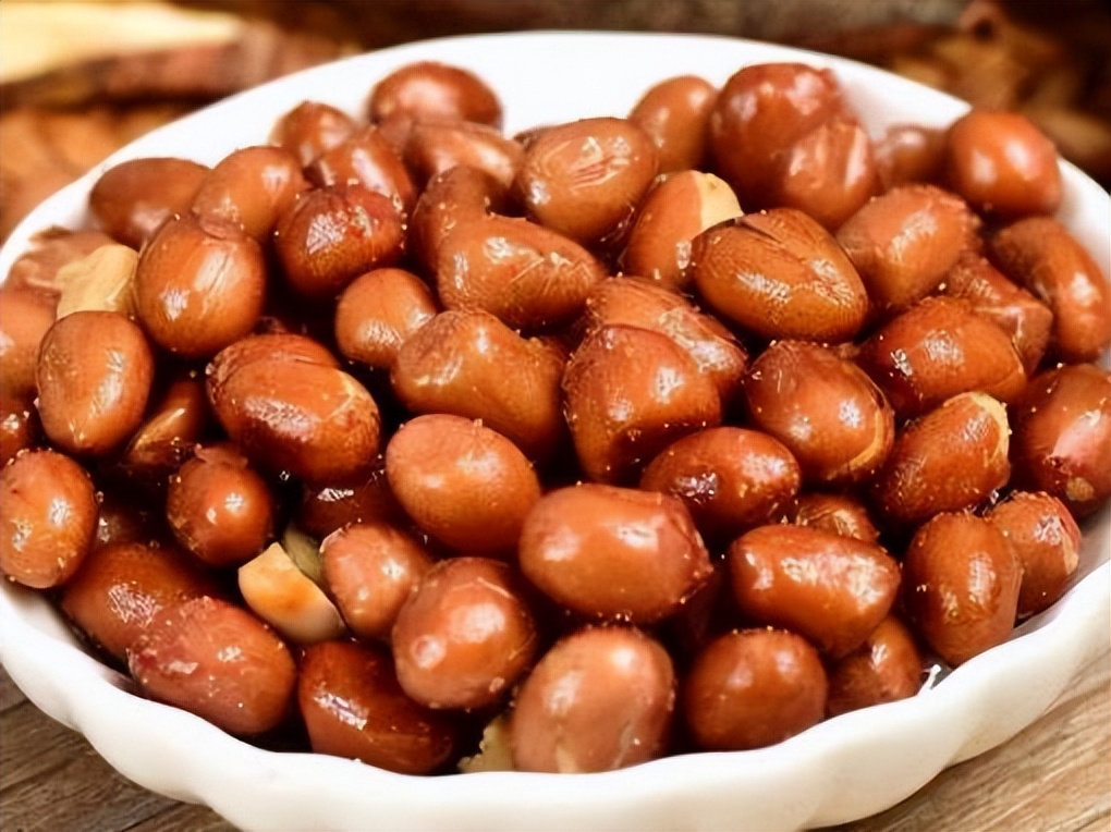 The list of "high purine" foods has been released, alcohol is the