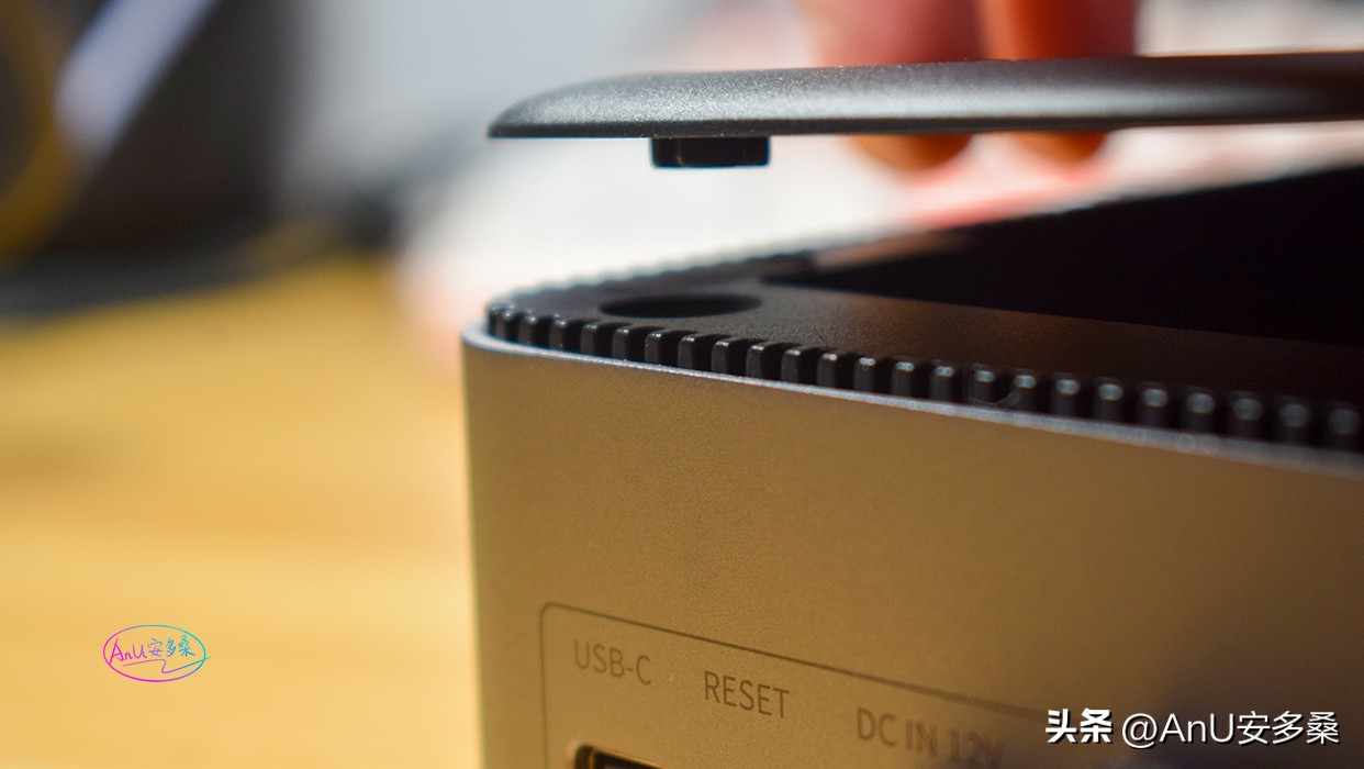ORICO networkable hard disk box and Toshiba hard disk light experience ...