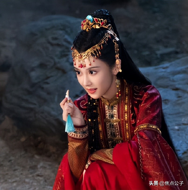 Angelababy is beautiful and sassy! The first stills of 