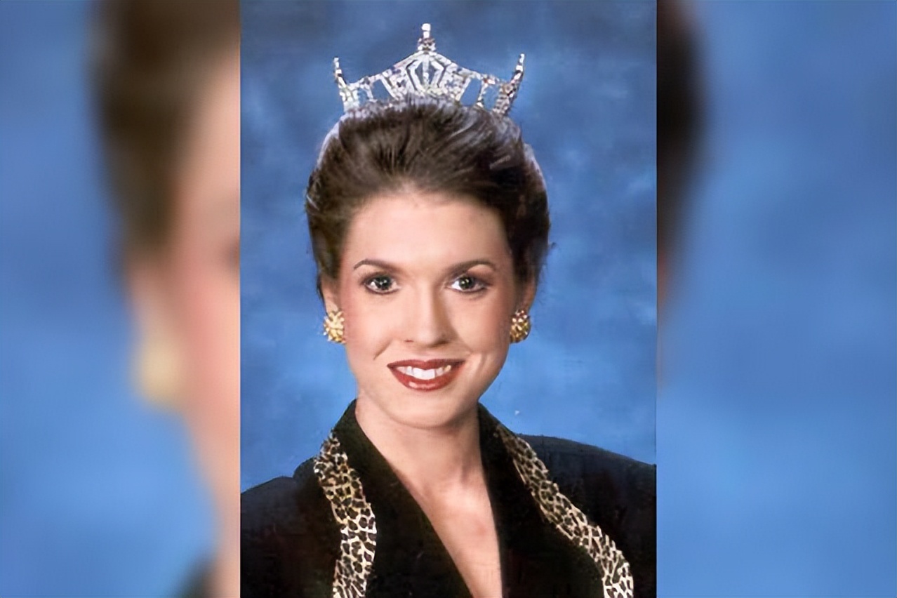 Former beauty queen teacher murdered - iNEWS