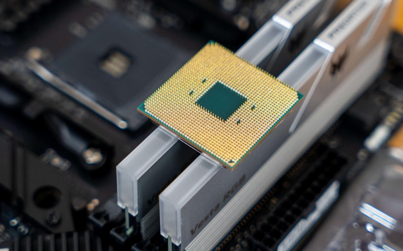 Can two 14nm chips be superimposed into 7nm? Huawei urgently refuted