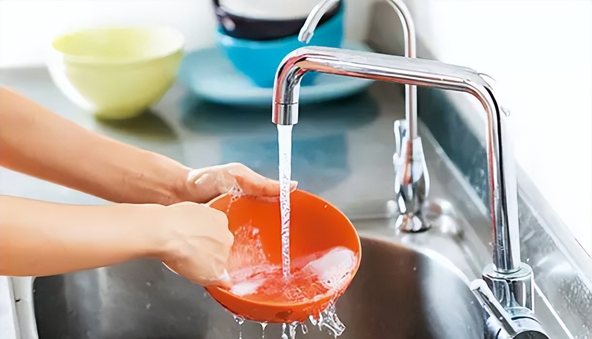 Foreigners never use dish soap? Dishwashing liquid is a "harmful spirit