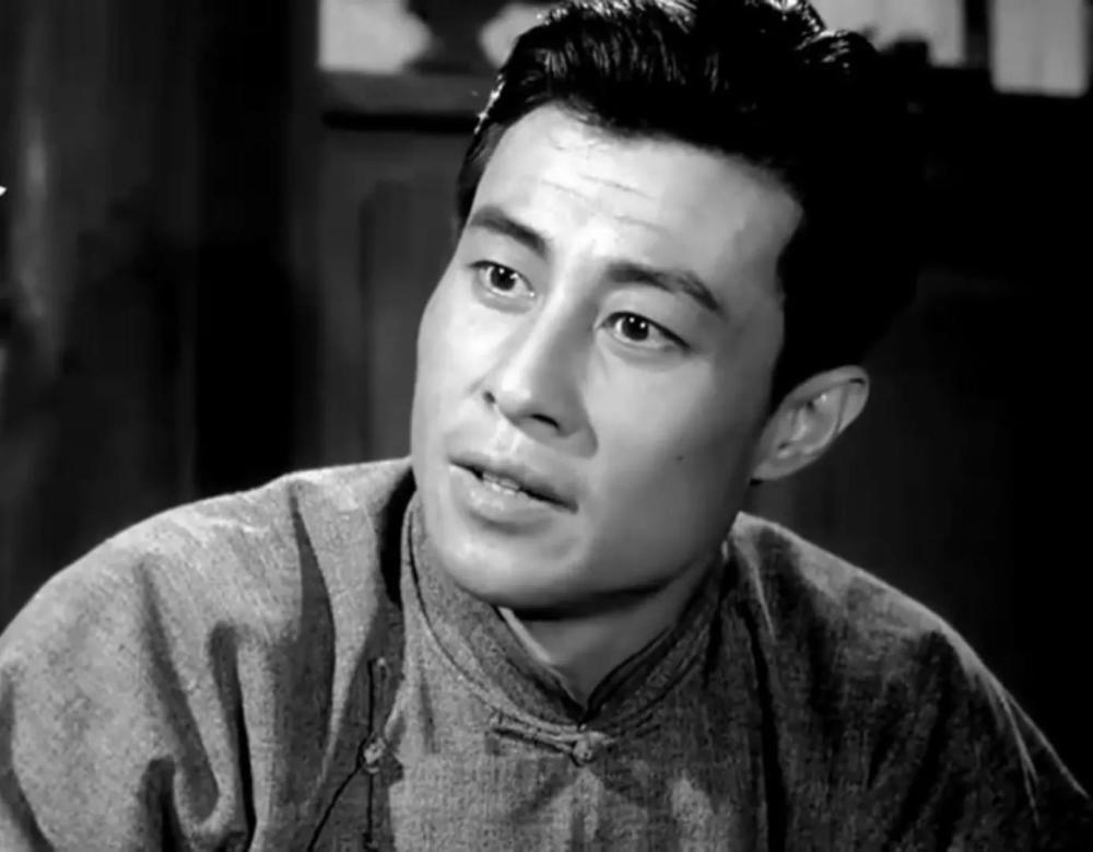 Where does the saying "Men look at Wang Xingang and women look at Wang ...
