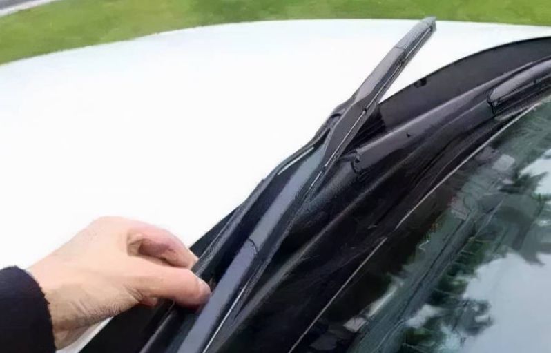 Some ways to extend the service life of car wipers (2) iNEWS