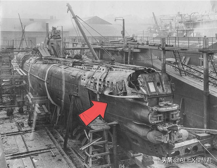 Curiosity Do modern submarines have anchors?Where exactly is it hidden