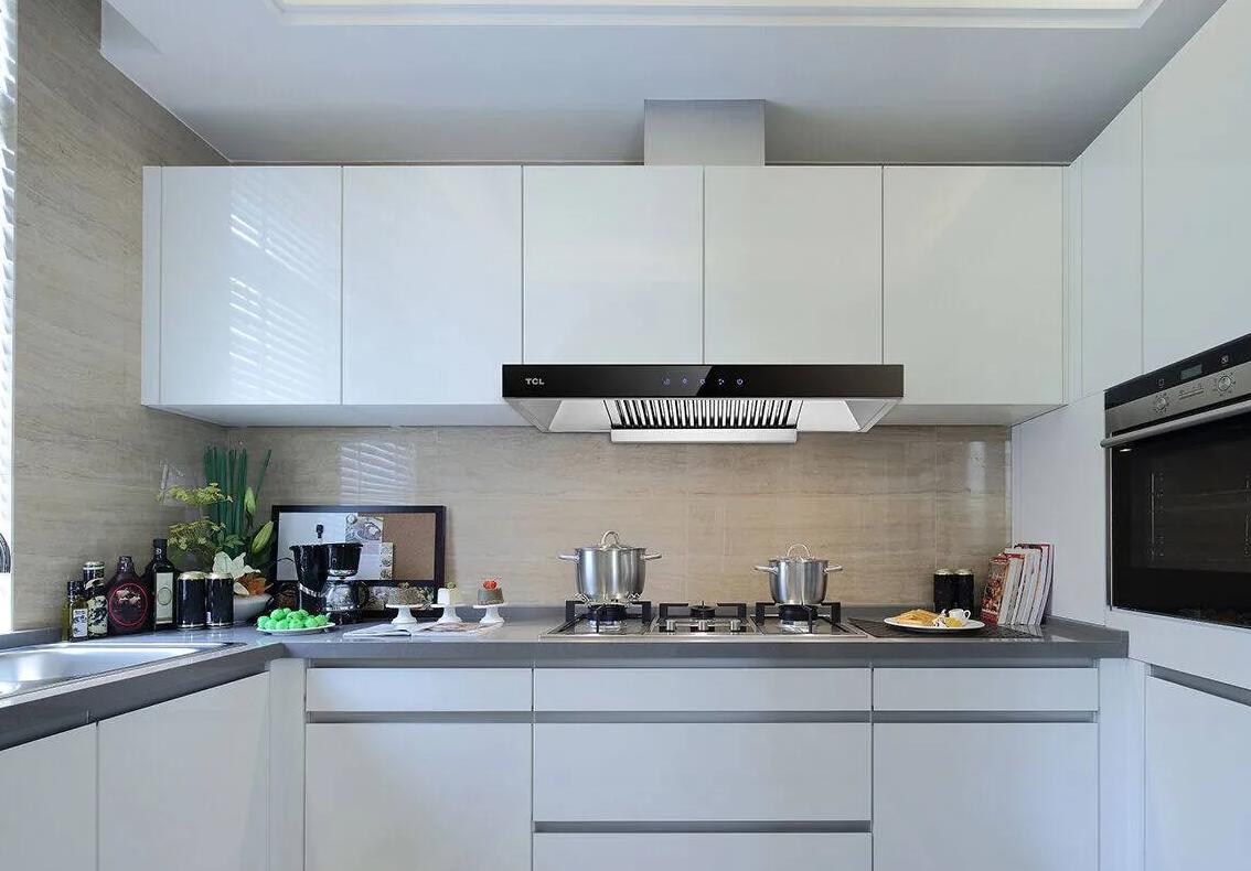 Home appliance salesperson For these three home appliances, lowpriced