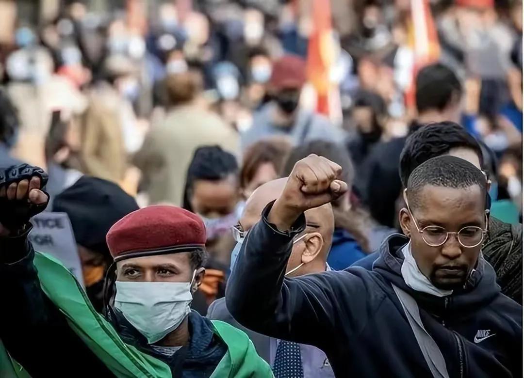 Thoughts from this riot in France - iNEWS