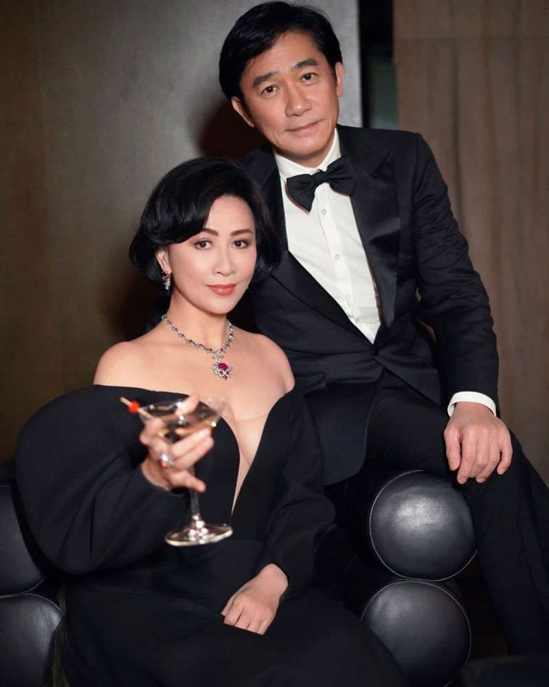 Through the shadow of nude photos, Carina Lau became a 4 billion strong  woman, her story is far more exciting than you think - iMedia