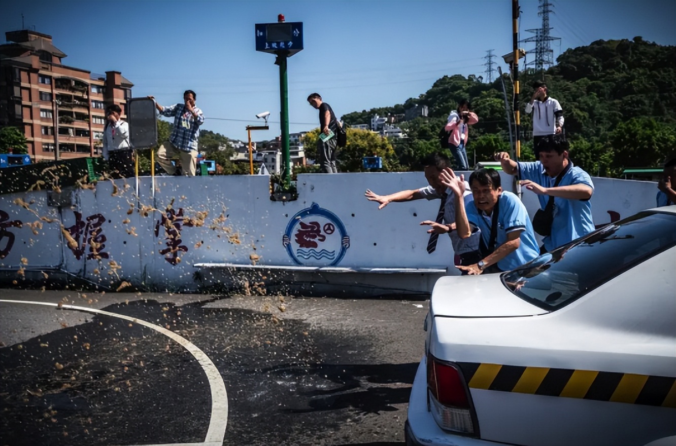 Among the top 10 Chineselanguage movies, Stephen Chow's "Kung Fu