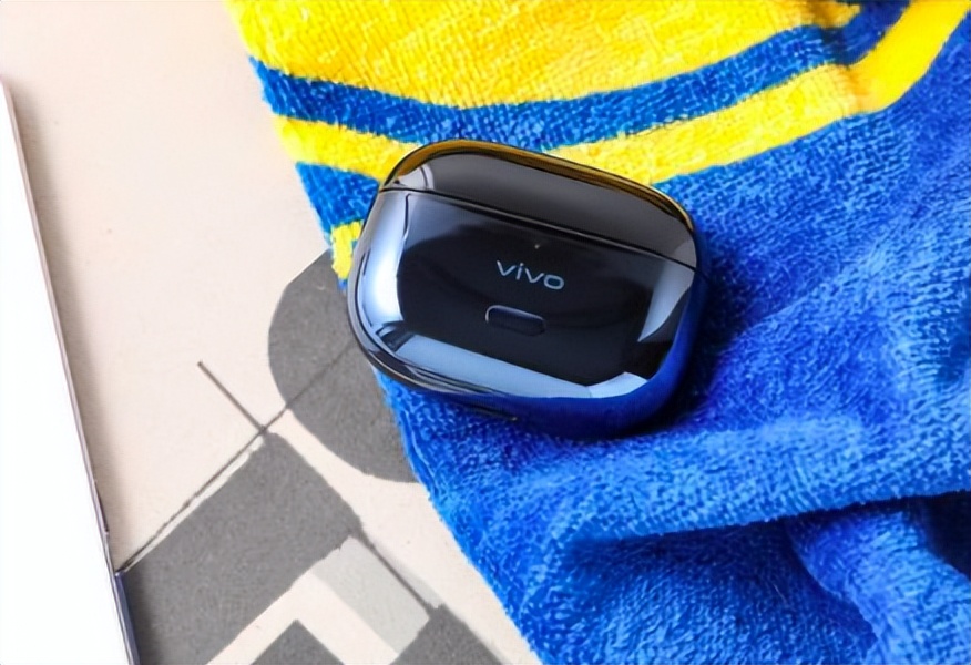 Which brand of bluetooth headphones is the best?Glamour Digital