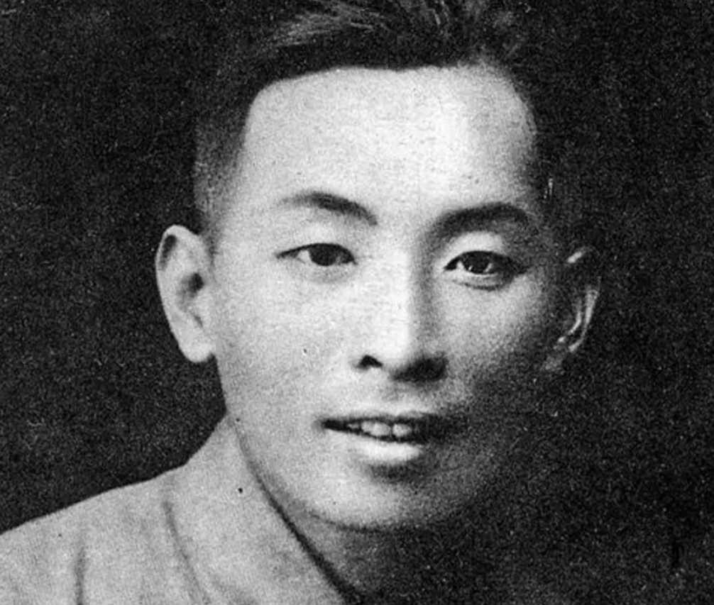 After being away from home for 21 years, Commander Hua Ye liberated his ...