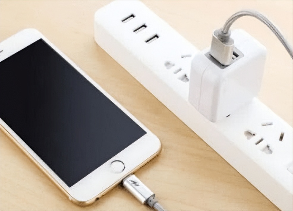 Is there something wrong with the power not being pulled out when the