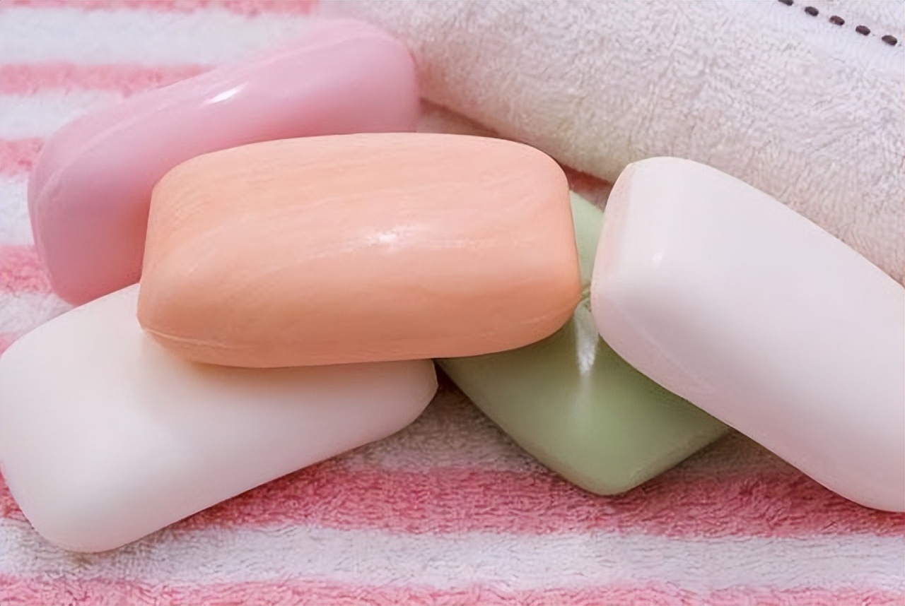 Is it better to use soap or shower gel in the shower? Many people have