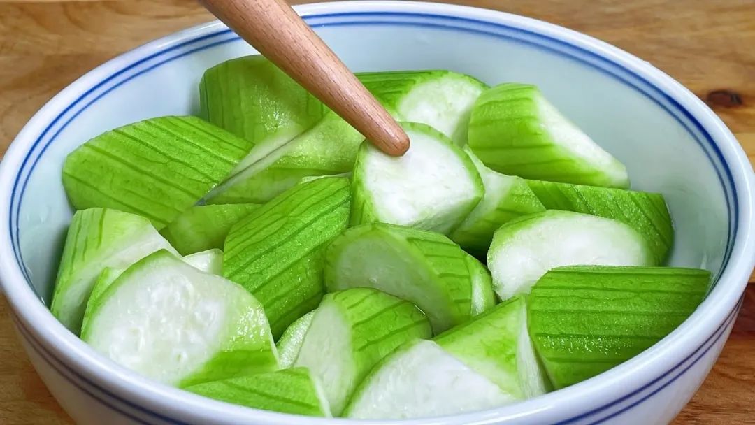 Eggplant melon and cucumber stand aside, eat this melon in autumn, eat