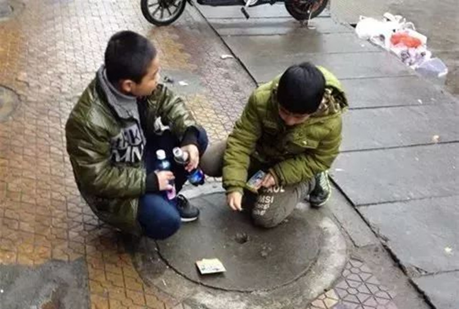 How terrible is a biogas explosion?10-year-old boy threw firecrackers ...