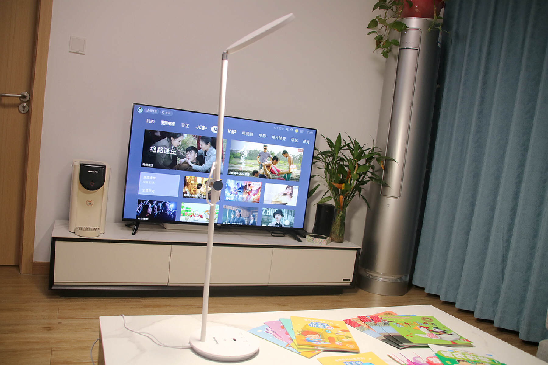 An eye protection desk lamp that has obtained multiple international