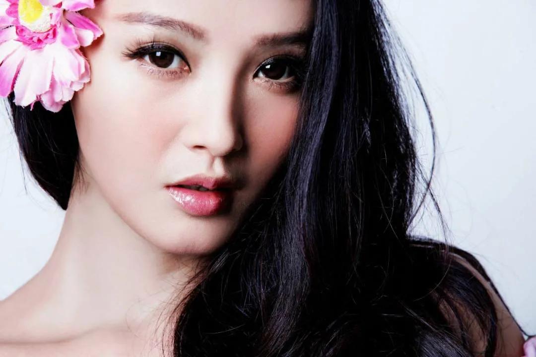 Bai Qinglin, Famous Actress - Inews