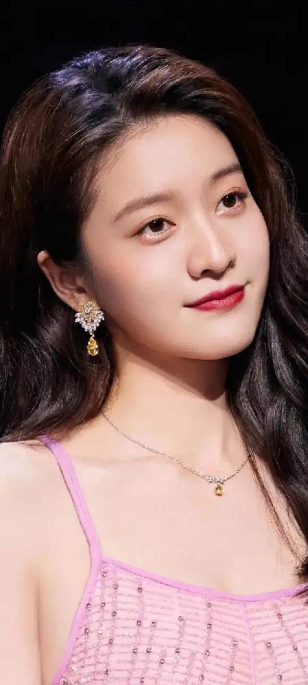 Zhang Xueying - iNEWS