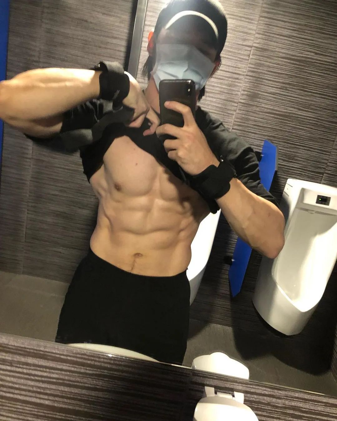 40yearold Zhang Jie's body photo exposed, netizens This muscle is