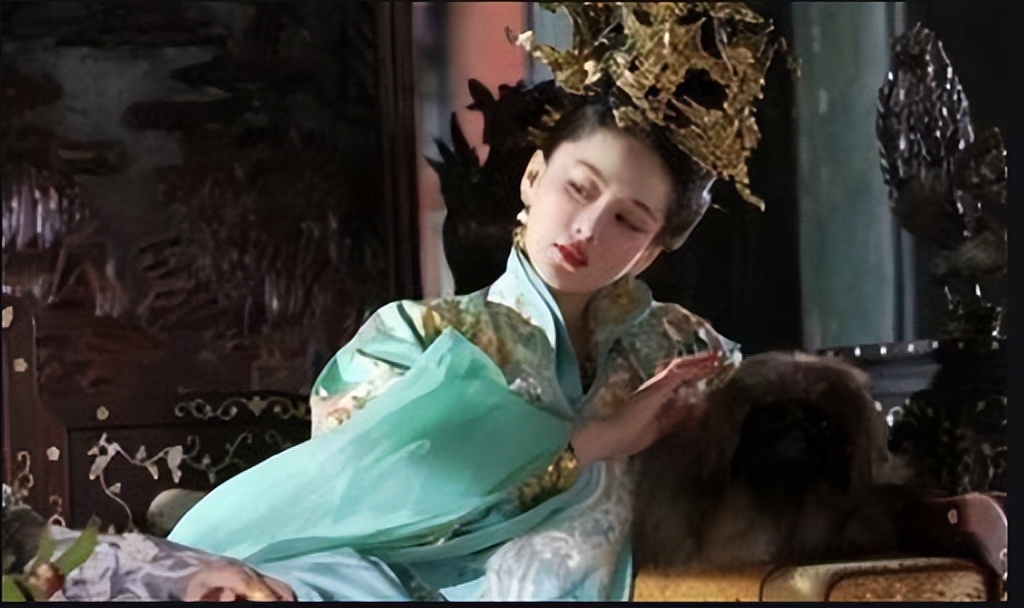 Concubine Wan Gui never expected that the obedient emperor secretly ...