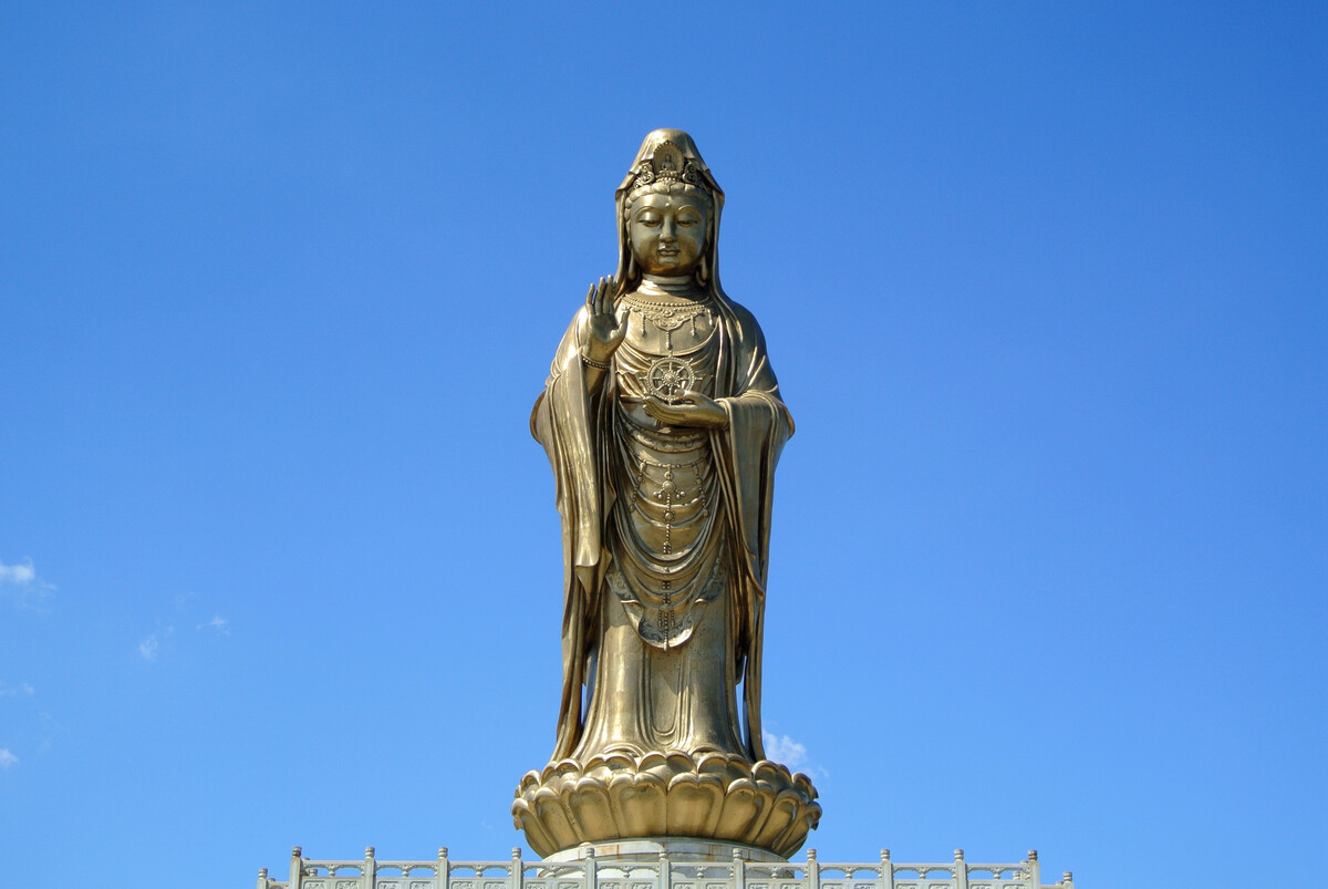 How much do you know about the Guanyin Buddha in the South China Sea ...