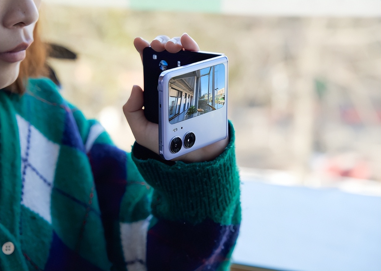 Emporia JOY Flip Mobile Phone, Ideal For The Elderly, Large 2.8" Screen - View #6