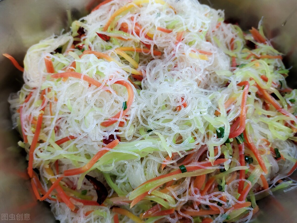 To make cold vermicelli, keep 3 tips in mind, the vermicelli is smooth and delicious, not sticky