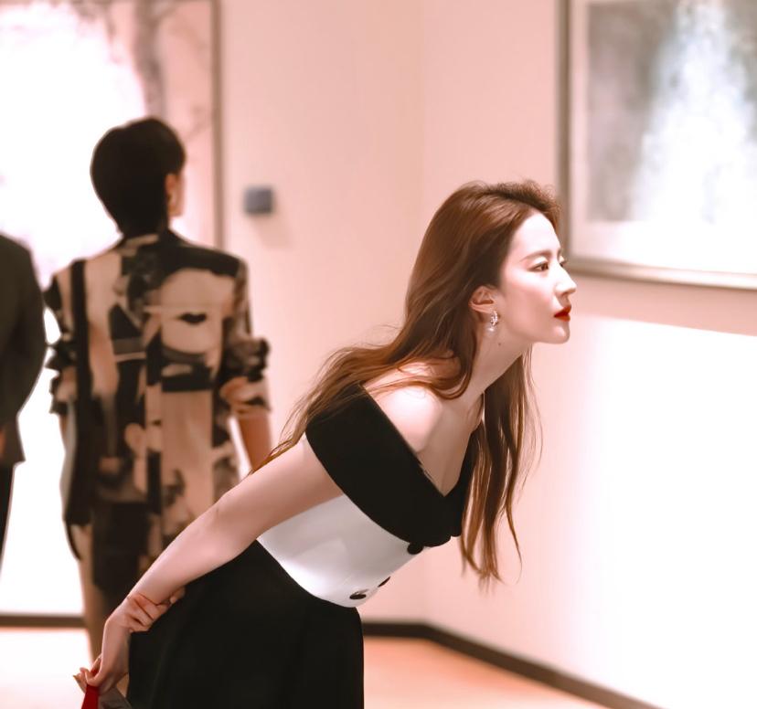 "The Tale of Rose": Huang Yimei lost her father and son at the age of ...