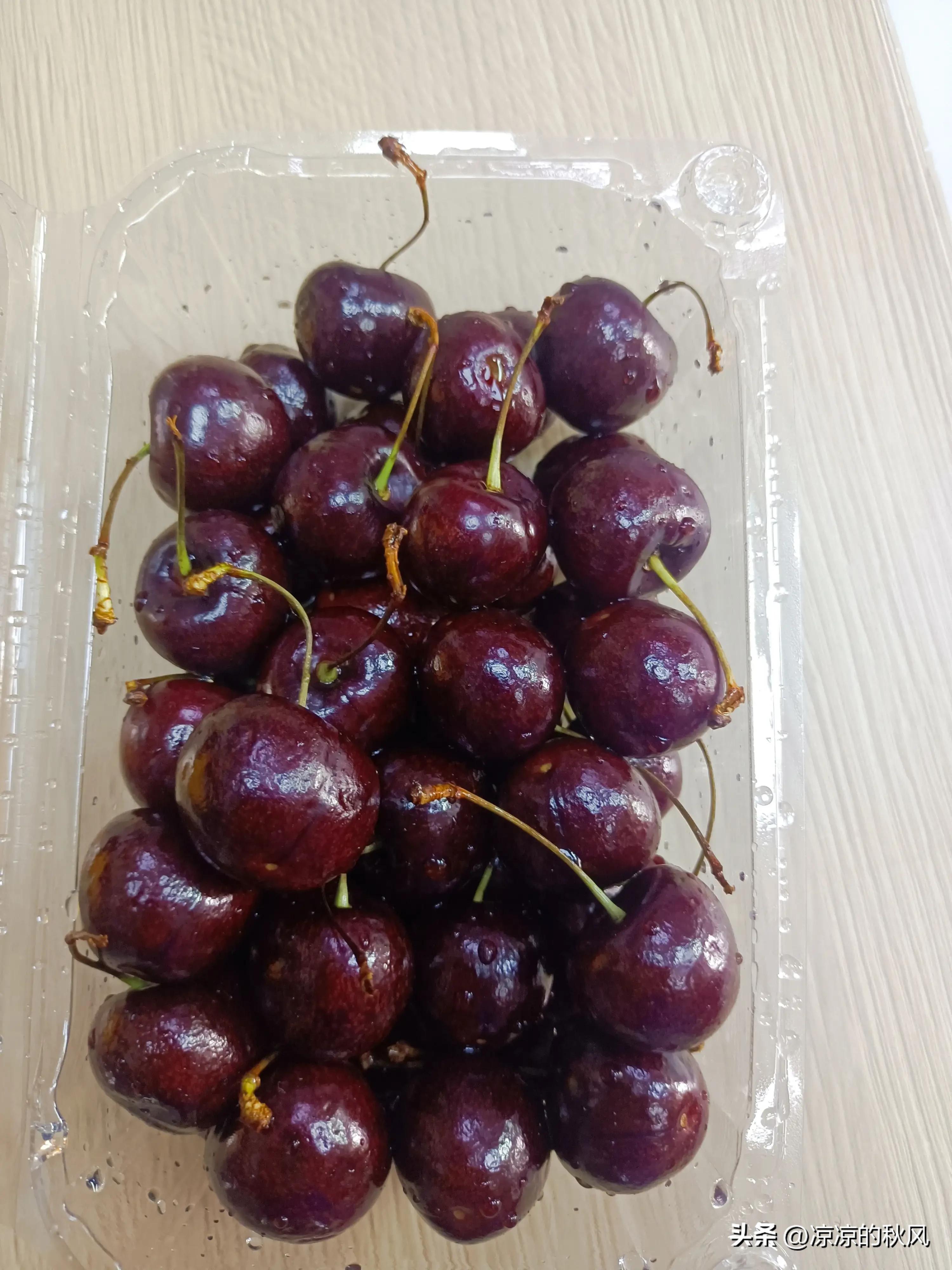 Highpriced fruit cherries cost more than 350 yuan per catty. Is it an