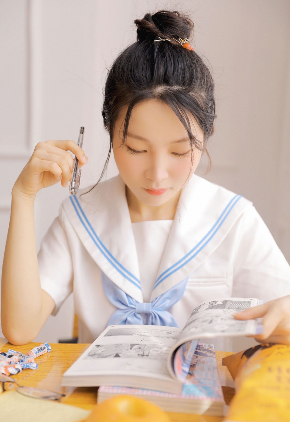 Fresh and cute girl wearing blue school uniform wallpaper iNEWS