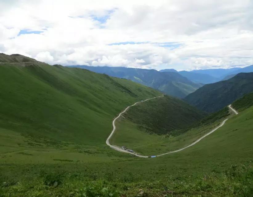 Moyou Baoxing Jiajinshan Wenchuan Dujiangyan Small Loop Line - iNEWS