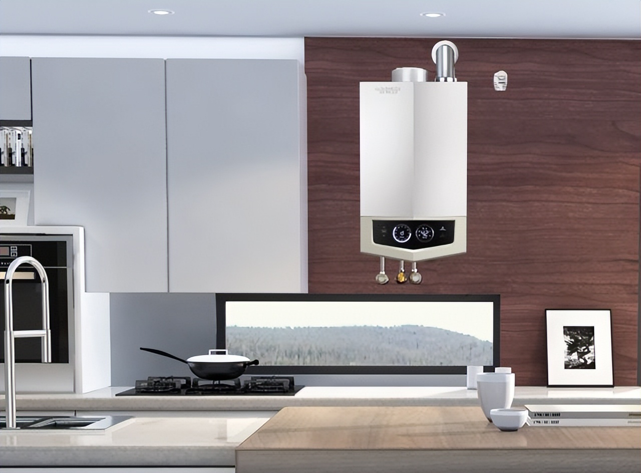 What should I do if the gas water heater fails to fire without making