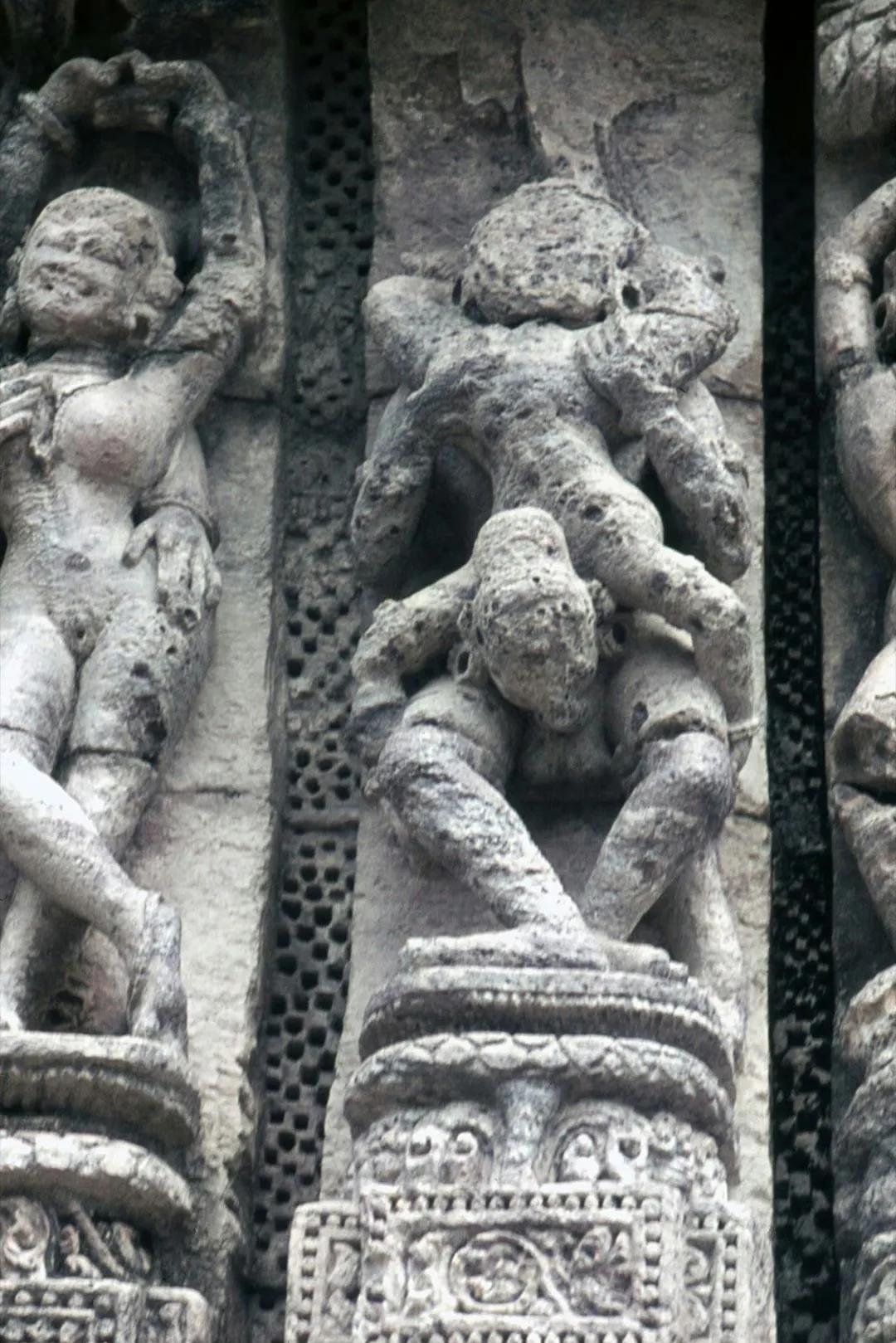 Tourists Will Blush When They See 9 Photos Of The Mysterious Sex Temple Statues In Nepal Imedia