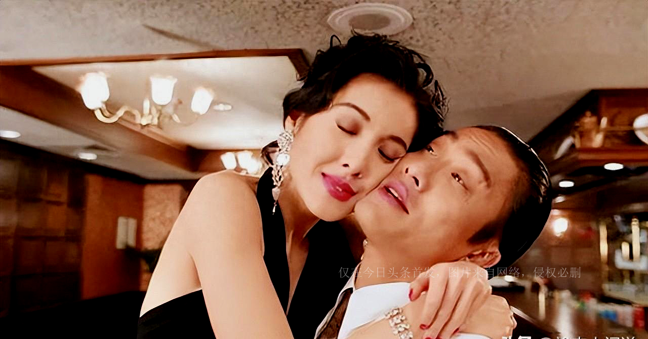 Chun Li Inapropyit Wong Jing angrily accused Ng Chun-yu's predecessor, Li Wanhua, of ...