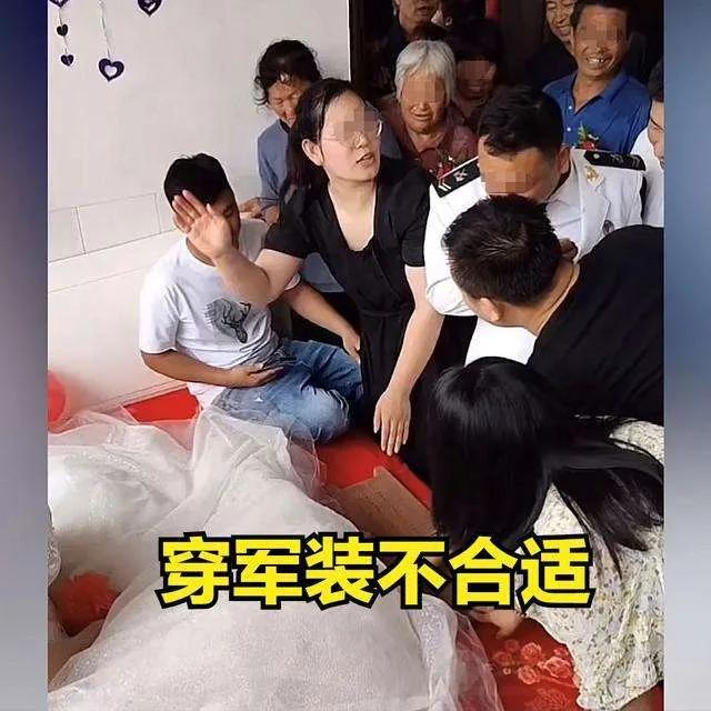 Do as the locals do VS change the customs, should you kneel and worship