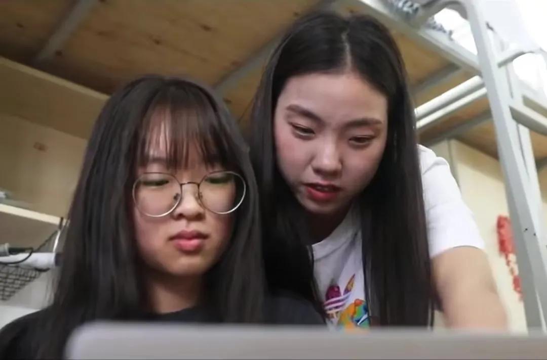 envious! 23-year-old internet celebrity with millions of fans, Zhixiong ...