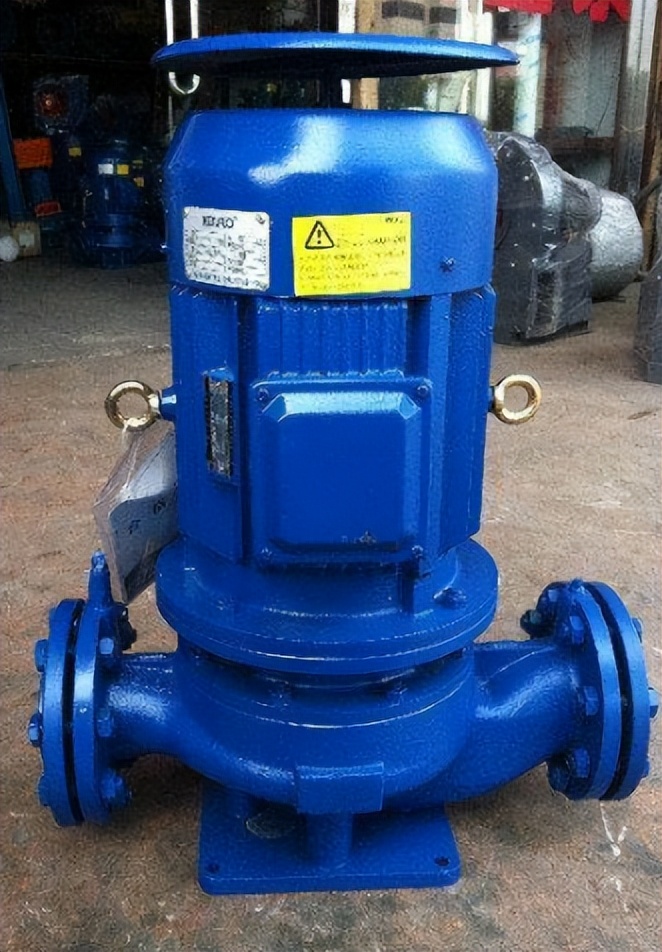 What is the difference between the vertical circulating water pump and