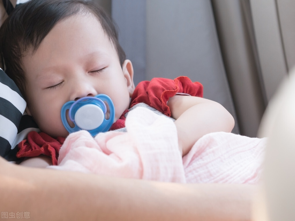 Should I use a pacifier for my baby? What should I do if the baby can't