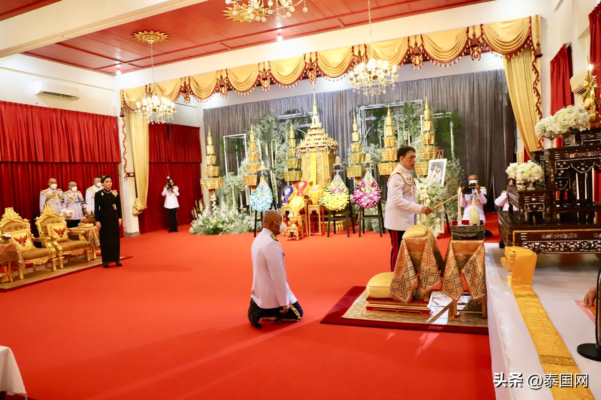 The King and Queen of Thailand attended the funeral of Prince Yukol and