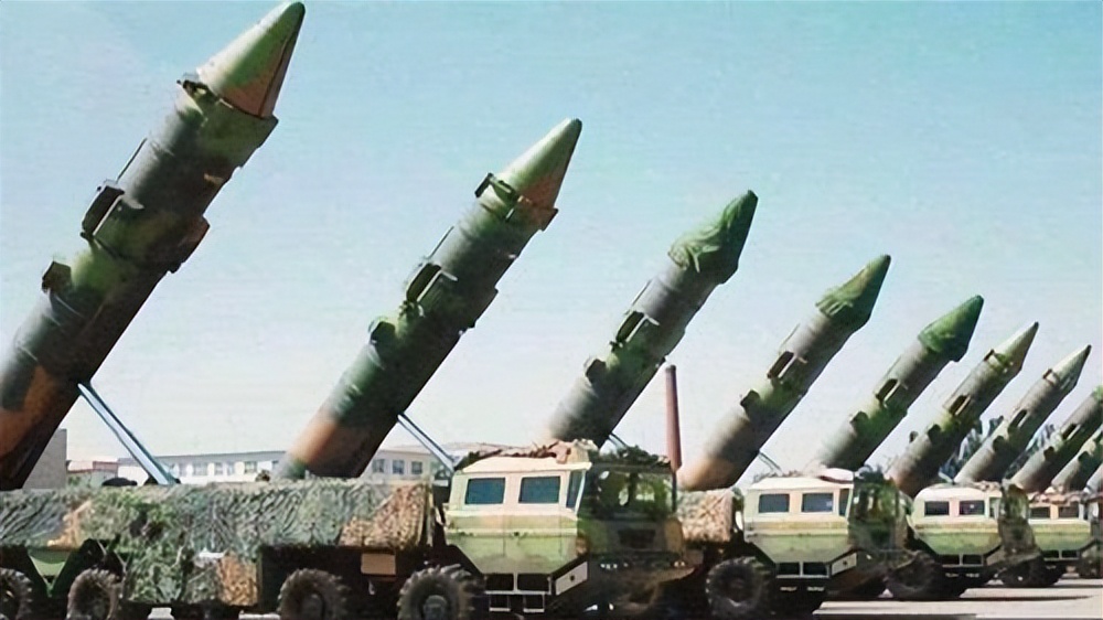 Dongfeng-3 missile, which has a range of up to 3,000 kilometers and can ...