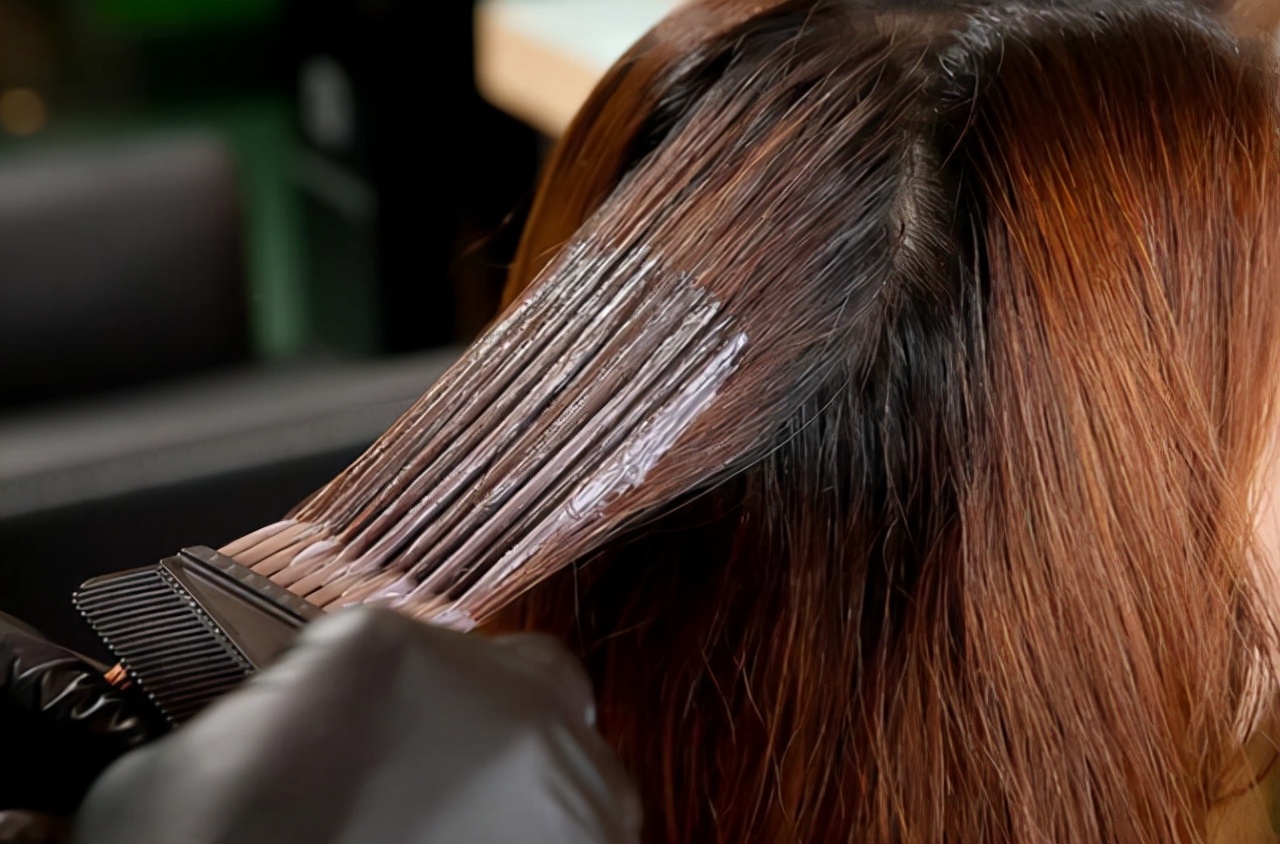 Will longterm hair dye cause cancer?Experts advise black hair dye is
